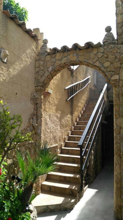Casa Vacanze Mediterraneo Villa Tre Fontane Eksteriør billede